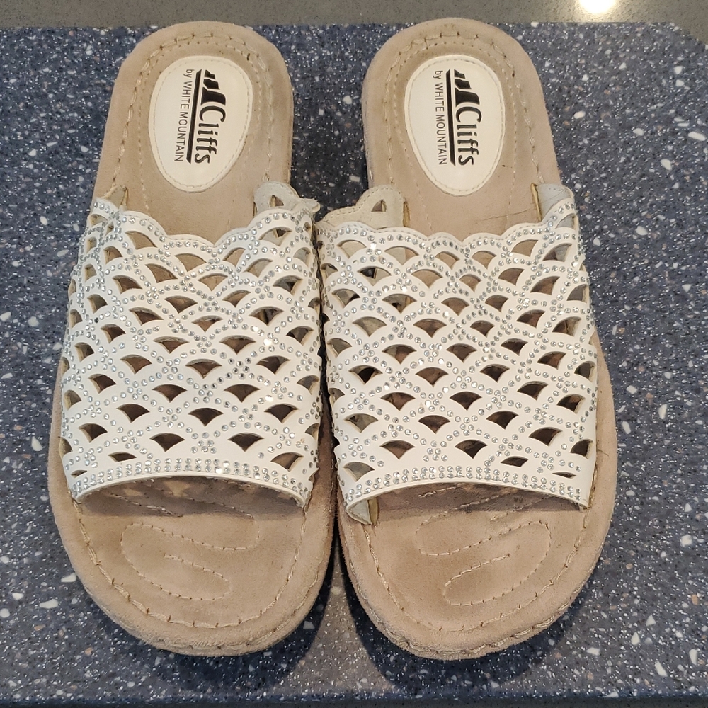 Cliffs by White Mountain Women's Sandals With Rinestones